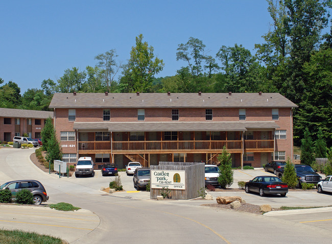 Garden Park Apartments in Huntington, WV - Foto de edificio - Building Photo