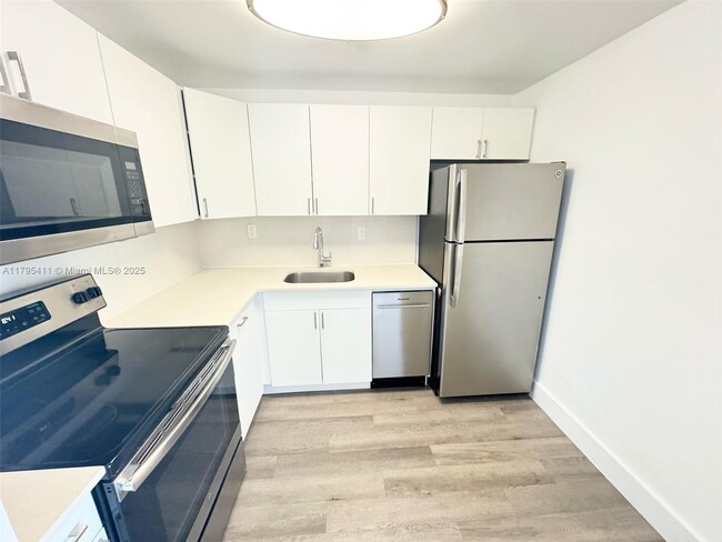 property at 8101 Crespi Blvd
