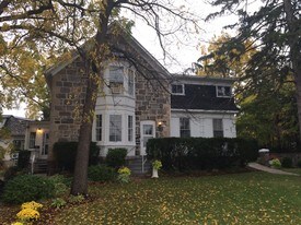 939-941 Duke St in Cambridge, ON - Building Photo