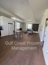 681 Windermere Dr in Lehigh Acres, FL - Building Photo - Building Photo