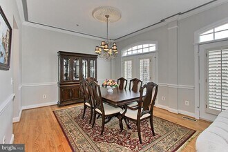 5238 Bessley Pl in Alexandria, VA - Building Photo - Building Photo