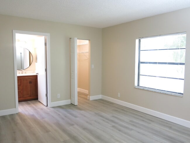 property at 3013 NW 92nd Ave