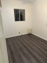 923 E 21st St in Long Beach, CA - Foto de edificio - Building Photo