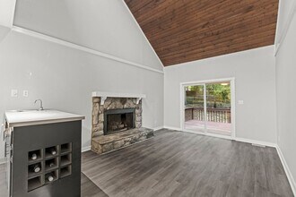 4009 Arckelton Dr in Raleigh, NC - Foto de edificio - Building Photo