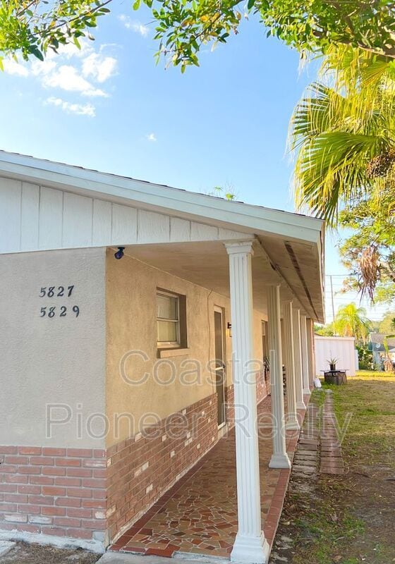 property at 5829 Elm St
