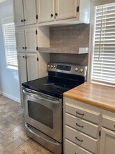 2203 W Division St in Grand Island, NE - Building Photo - Building Photo