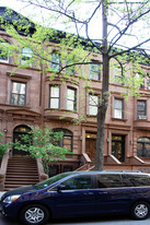 311 W 87th St in New York, NY - Building Photo