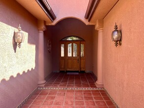 13 Rue De La Rose in Sedona, AZ - Building Photo - Building Photo