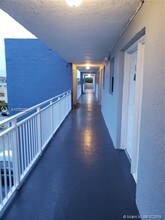 9375 Fontainebleau Blvd-Unit -L-407 in Miami, FL - Building Photo - Building Photo