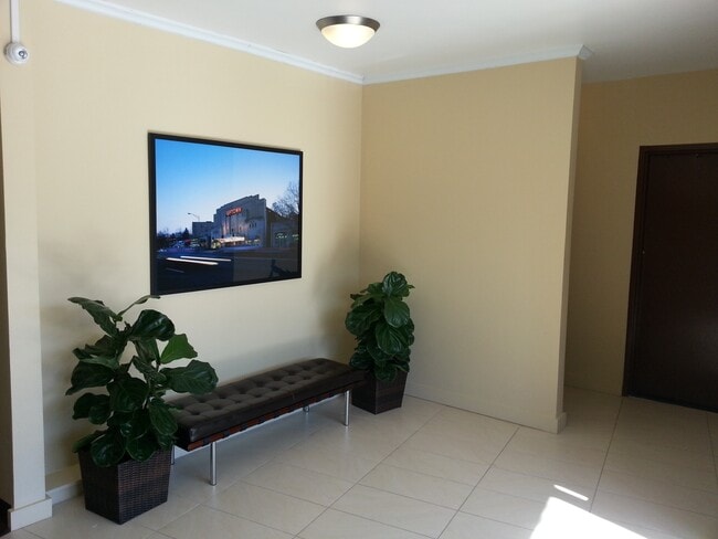 2755 Ordway St NW in Washington, DC - Building Photo - Building Photo