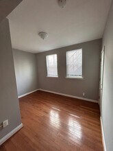 1424 Staples St NE, Unit 1 in Washington, DC - Foto de edificio - Building Photo