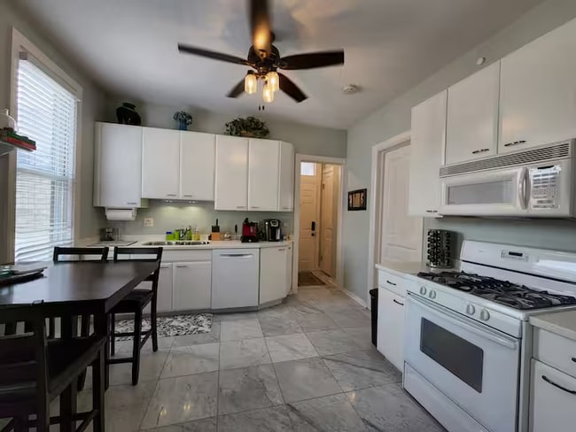 3729 N Seminary Ave in Chicago, IL - Building Photo - Building Photo