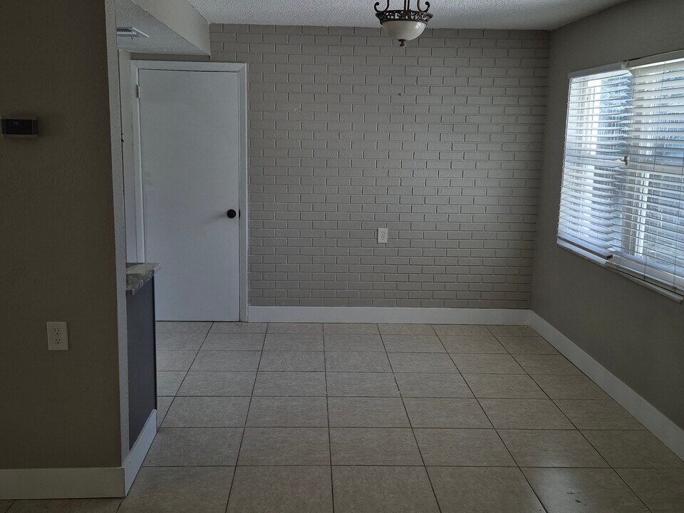 5311 Luna Vista Dr in New Port Richey, FL - Building Photo