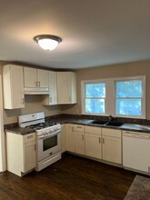 114 Carnes Dr SE in Marietta, GA - Building Photo - Building Photo