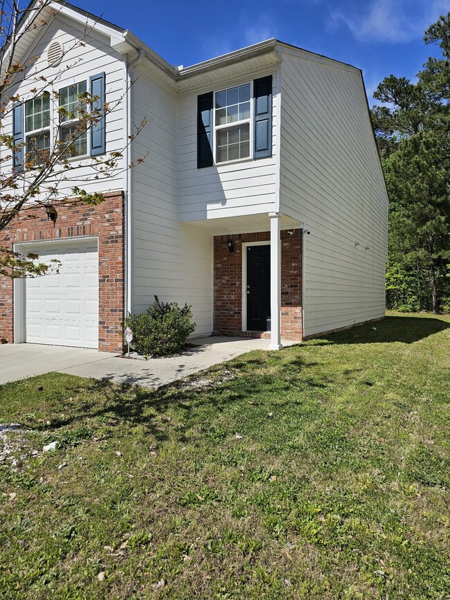 2383 Hackamore Dr in Atlanta, GA - Building Photo - Building Photo