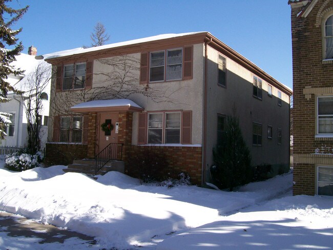 3527 Harriet Ave in Minneapolis, MN - Foto de edificio - Building Photo