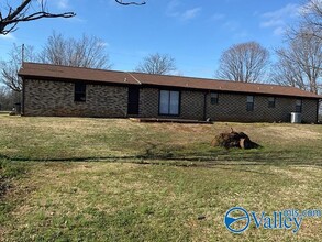 10972 Griffith Rd in Tanner, AL - Building Photo - Building Photo