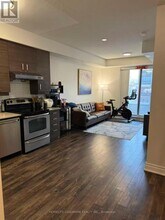 B-8228 Birchmount Rd in Markham, ON - Building Photo - Building Photo