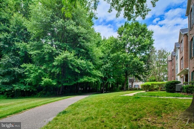 3622 Elmcrest Ln in Bowie, MD - Building Photo - Building Photo