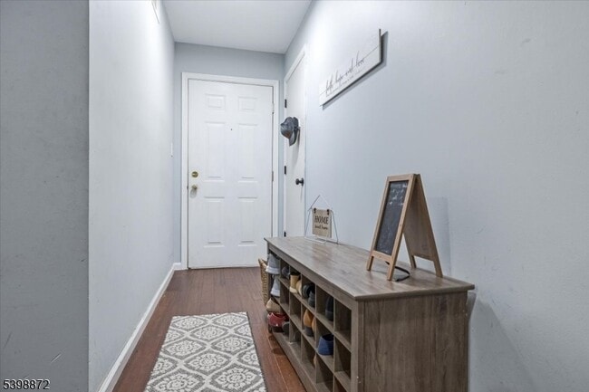 56 Maple Ln in Mount Arlington, NJ - Building Photo - Building Photo