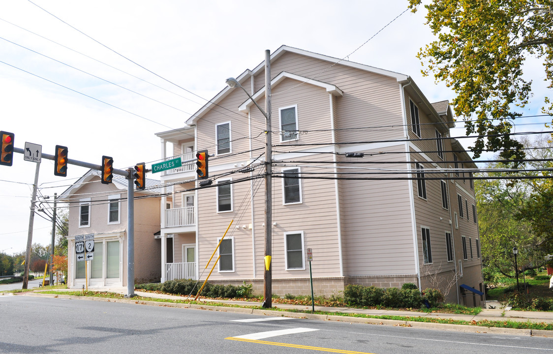 Colonial Heights Apartments in Fredericksburg, VA - Building Photo