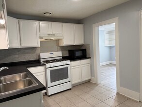 1507 N Newton Ave in Minneapolis, MN - Building Photo - Building Photo