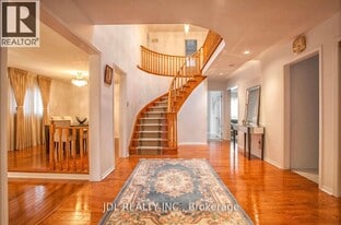 101 Summerdale Dr in Markham, ON - Building Photo