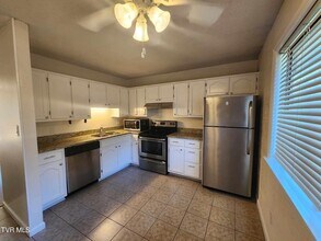 1552 Colony Park Dr in Johnson City, TN - Building Photo - Building Photo