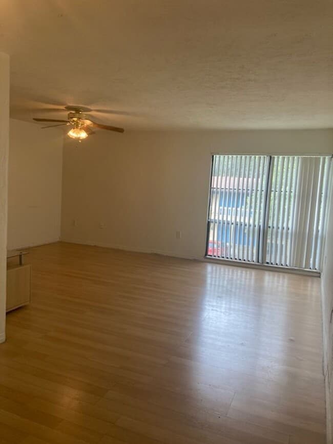 property at 2811 SW Archer Rd