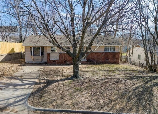 233 N 44th W Ave in Tulsa, OK - Building Photo - Building Photo