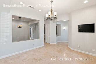 2877 Farragut Rd in San Diego, CA - Building Photo - Building Photo