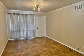 11312 Rupley Ln in Dallas, TX - Building Photo - Building Photo