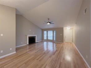 12003 Elfcroft Dr in Austin, TX - Building Photo - Building Photo