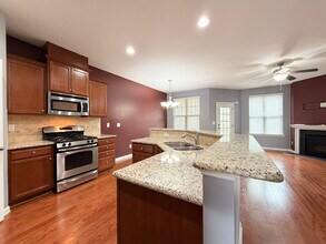 8268 Primanti Blvd in Raleigh, NC - Foto de edificio - Building Photo