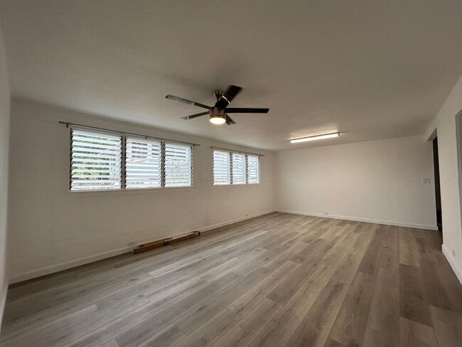 718 21st Ave in Honolulu, HI - Foto de edificio - Building Photo