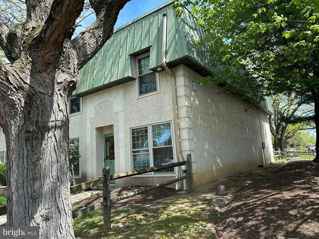441 Tomlinson Rd in Philadelphia, PA - Building Photo - Building Photo