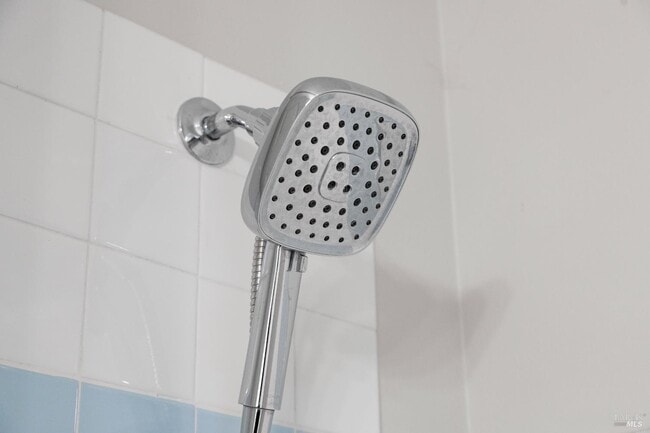 property at 700 Tamarack Dr