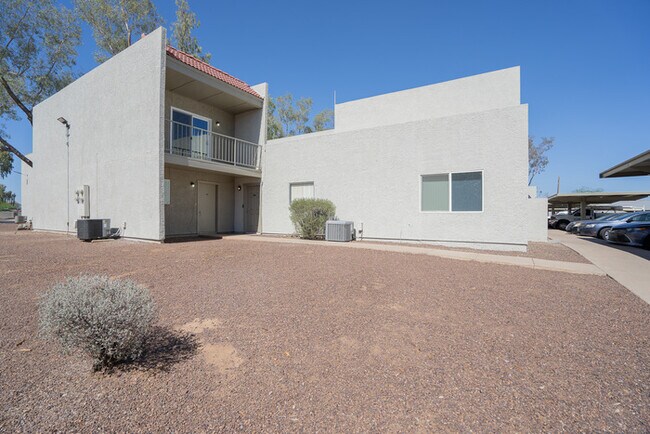 property at 2826 E Monte Cristo Ave