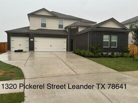 1320 Pickerel St in Leander, TX - Building Photo