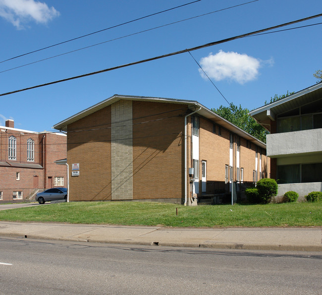 59 E Tallmadge Ave in Akron, OH - Building Photo - Building Photo