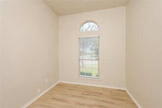 328 Willow Creek Dr in Glenn Heights, TX - Building Photo - Building Photo