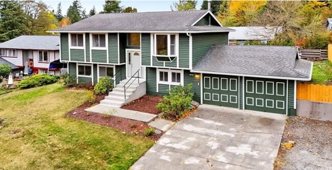 20125 2nd Ave NE in Poulsbo, WA - Building Photo - Building Photo