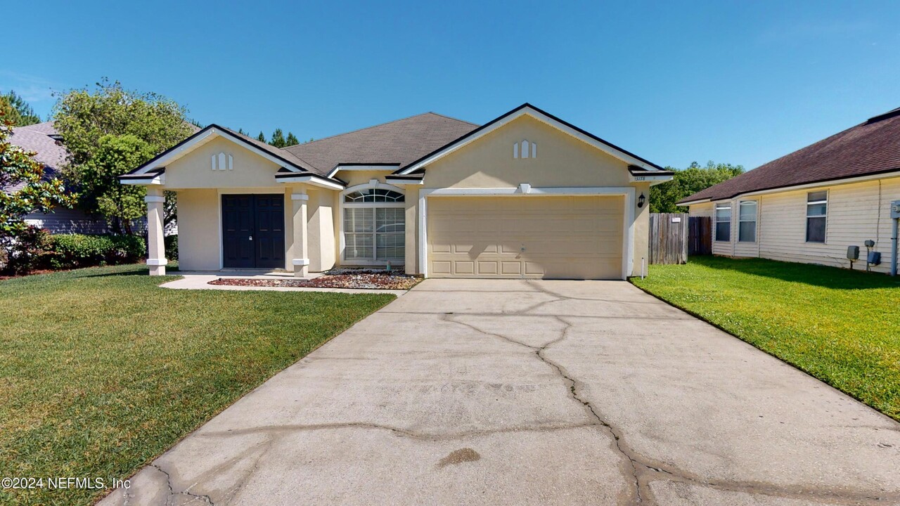 3178 White Heron Trail in Orange Park, FL - Building Photo