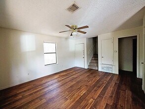115 S Frio St in Lockhart, TX - Building Photo - Building Photo