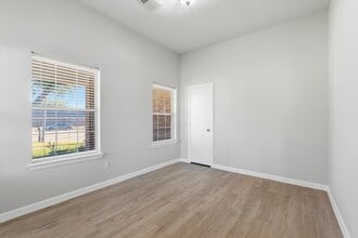 4515 Chetco Ln in Baytown, TX - Building Photo - Building Photo