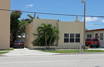 605 S Ocean Dr in Hollywood, FL - Building Photo - Building Photo