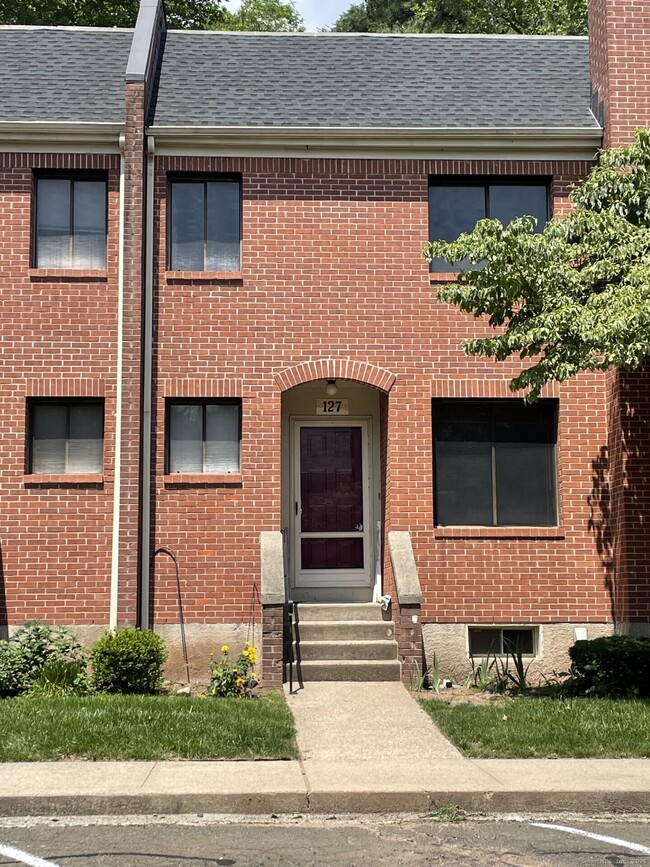 465 Mix Ave in Hamden, CT - Building Photo - Building Photo