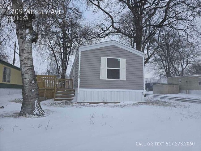 property at 1709 Wesley Ave