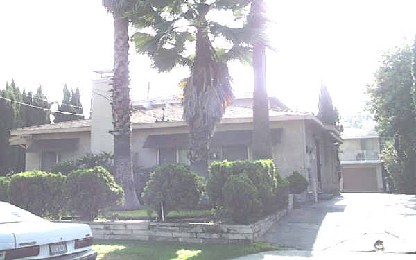 5008 Riverton Ave in North Hollywood, CA - Building Photo