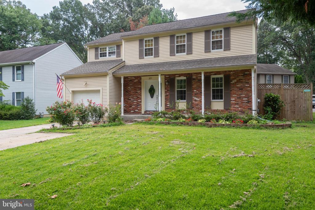 271 Arundel Beach Rd in Severna Park, MD - Foto de edificio